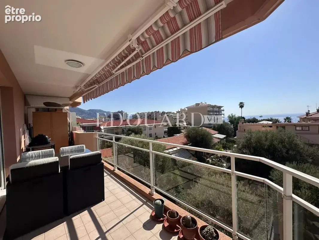 Appartement à ROQUEBRUNE-CAP-MARTIN