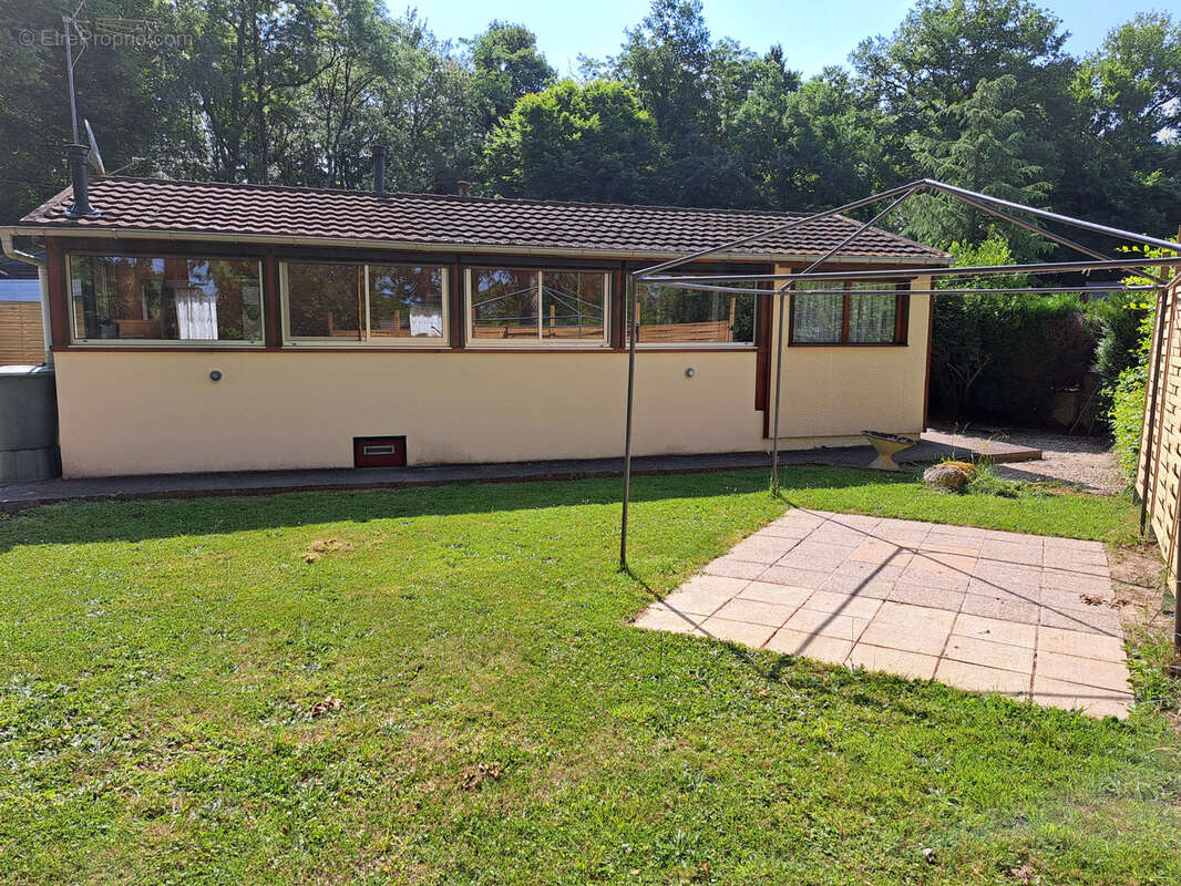 Maison à EGRISELLES-LE-BOCAGE