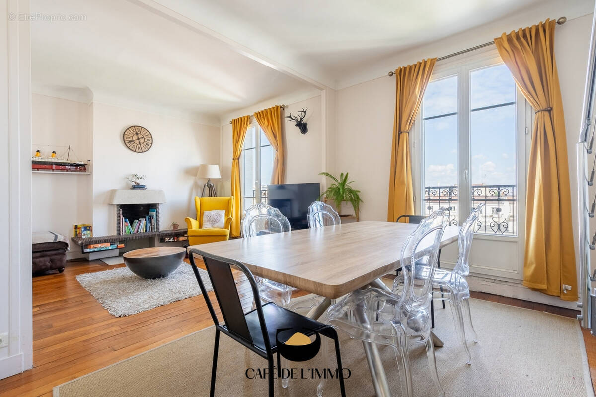 Appartement à CHARENTON-LE-PONT
