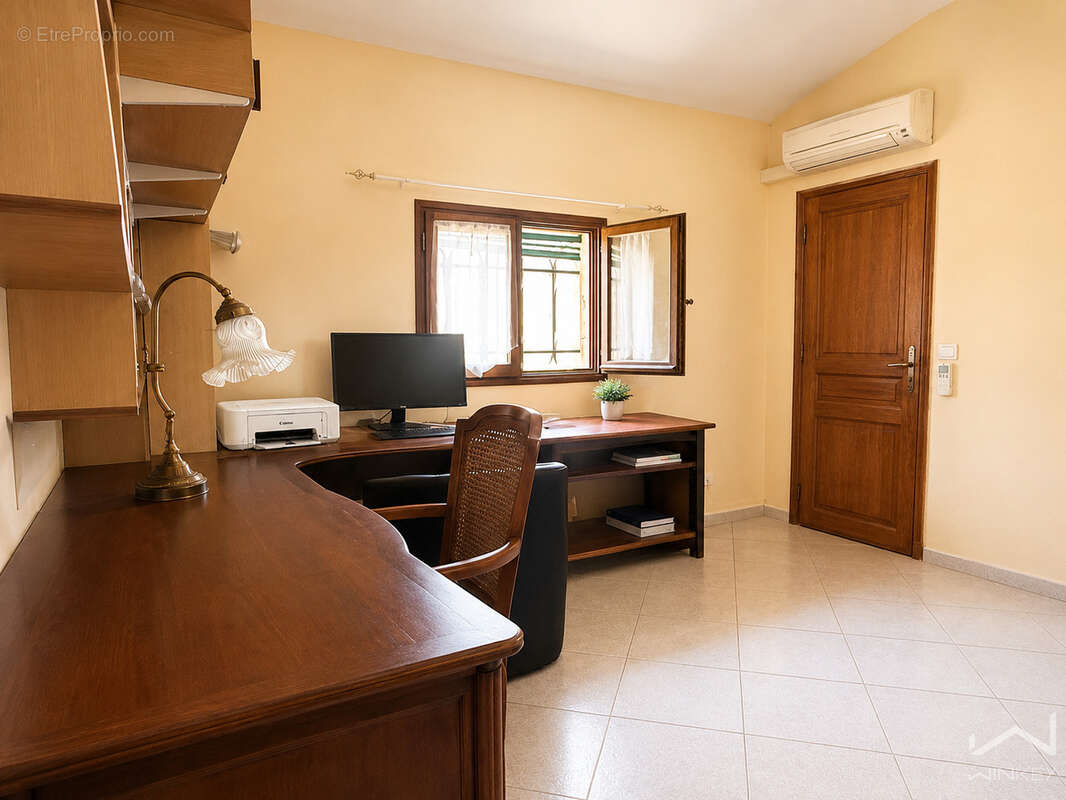 EXCLUSIVITE : MAISON à St-Alexandre (30) -  158 M2 - 3 chambres - 1 bureau - 2 garages - 1 atelier - Terrain 1 - photo 14
