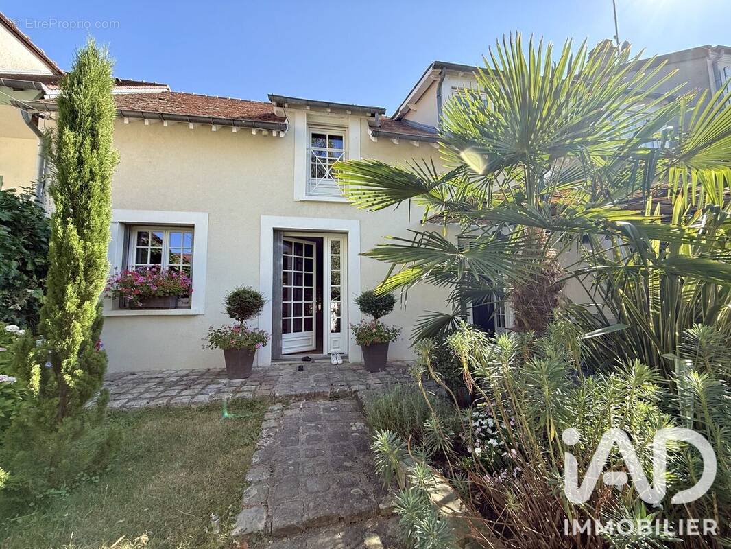 Photo 1 - Maison à SOISY-SUR-SEINE