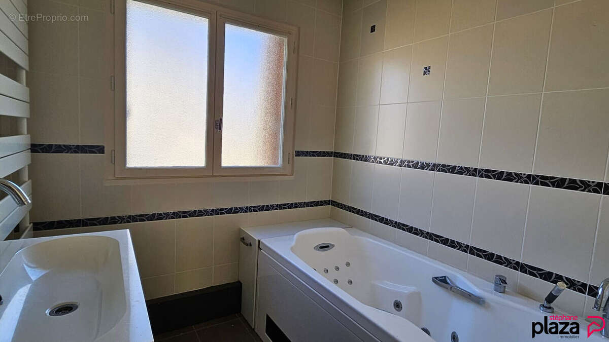 Maison à LA FERTE-ALAIS