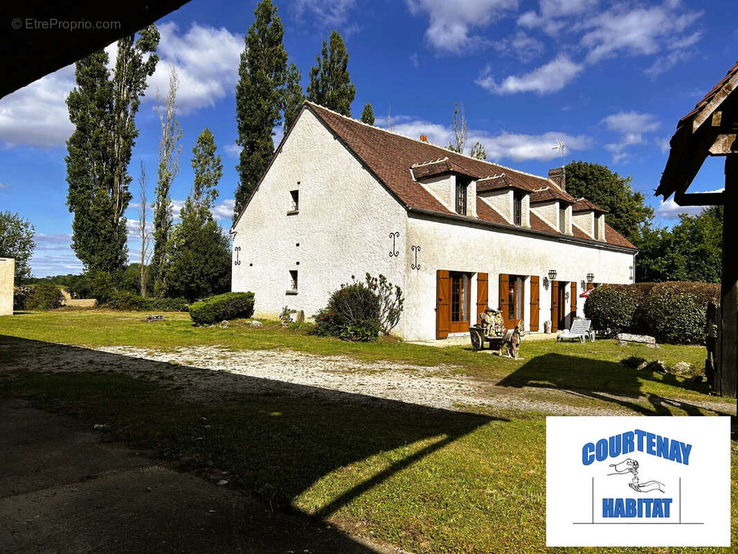 Maison à SAINT-HILAIRE-LES-ANDRESIS