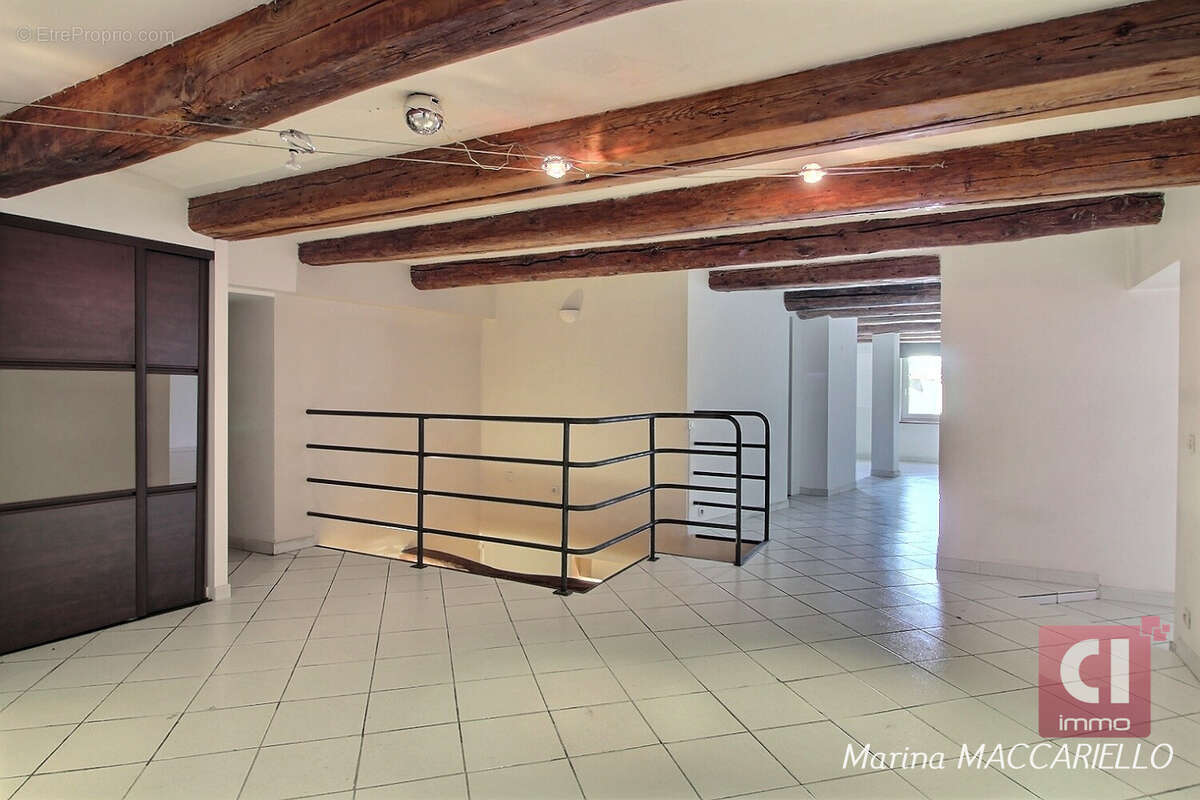 APPARTEMENT / duplex 188 m² - République Marseille 13002 - photo 8