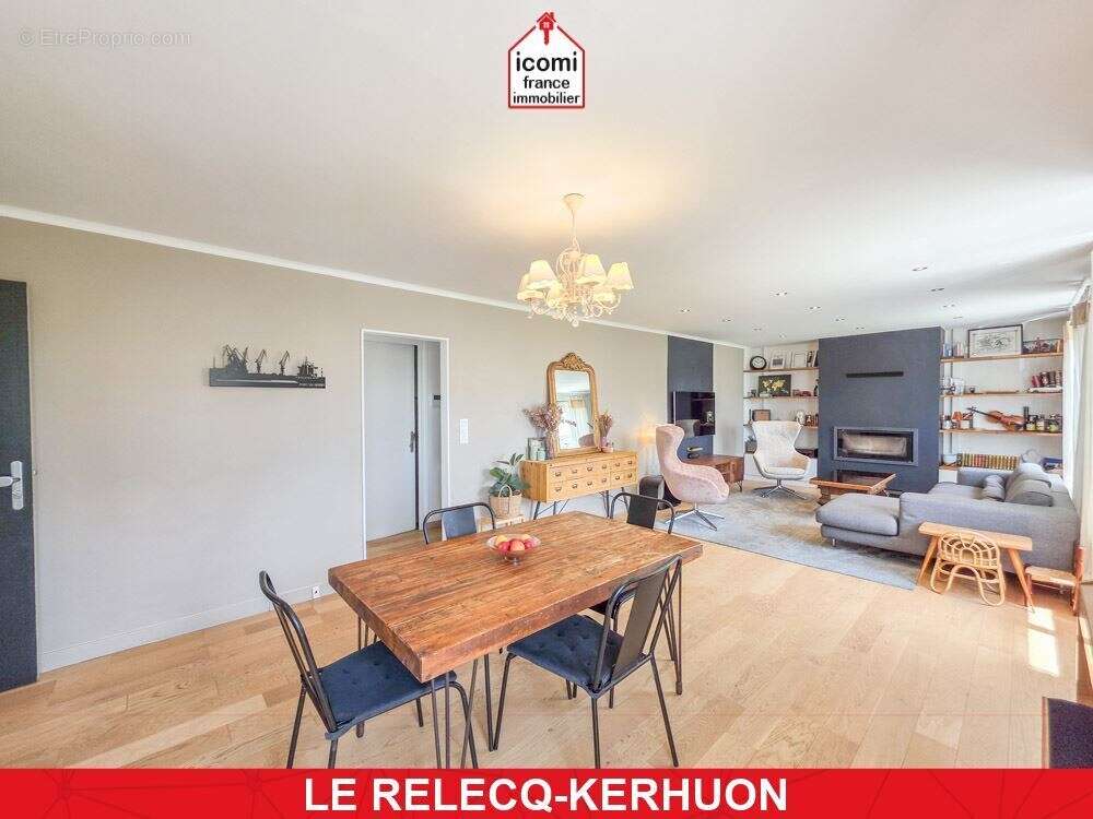 Maison à LE RELECQ-KERHUON