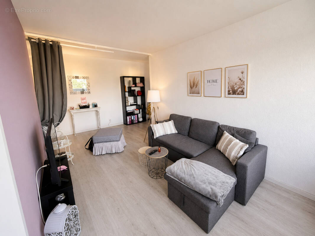 Appartement à VETRAZ-MONTHOUX