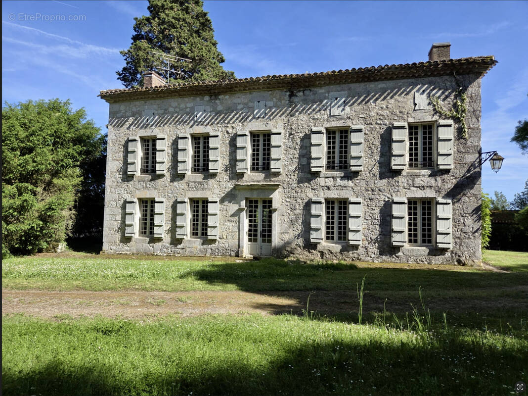 Maison à SAUVAGNAS