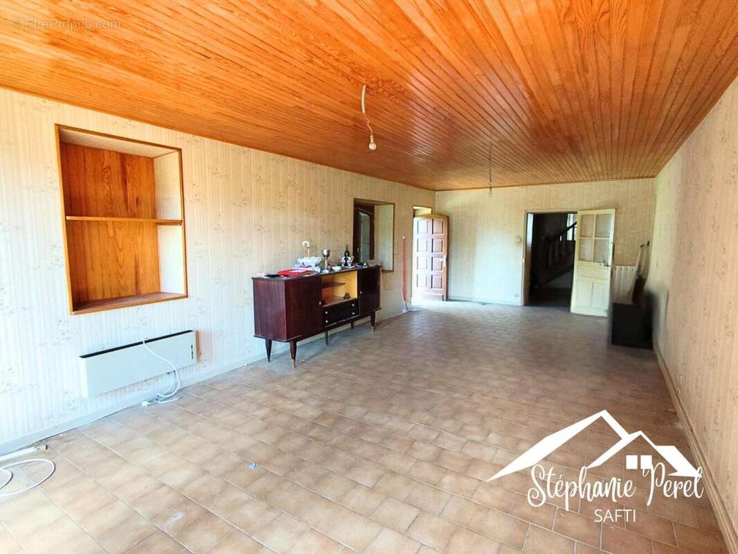 Photo 2 - Maison à LA COURTINE