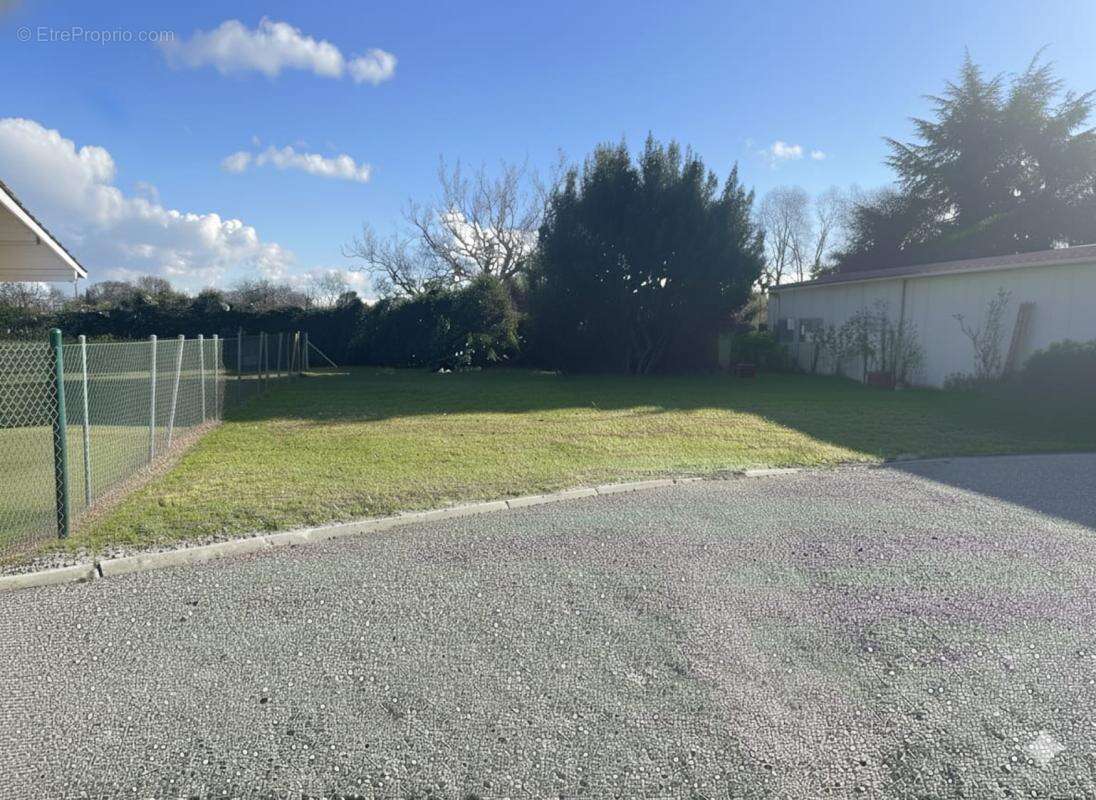 Commerce à ARBANATS