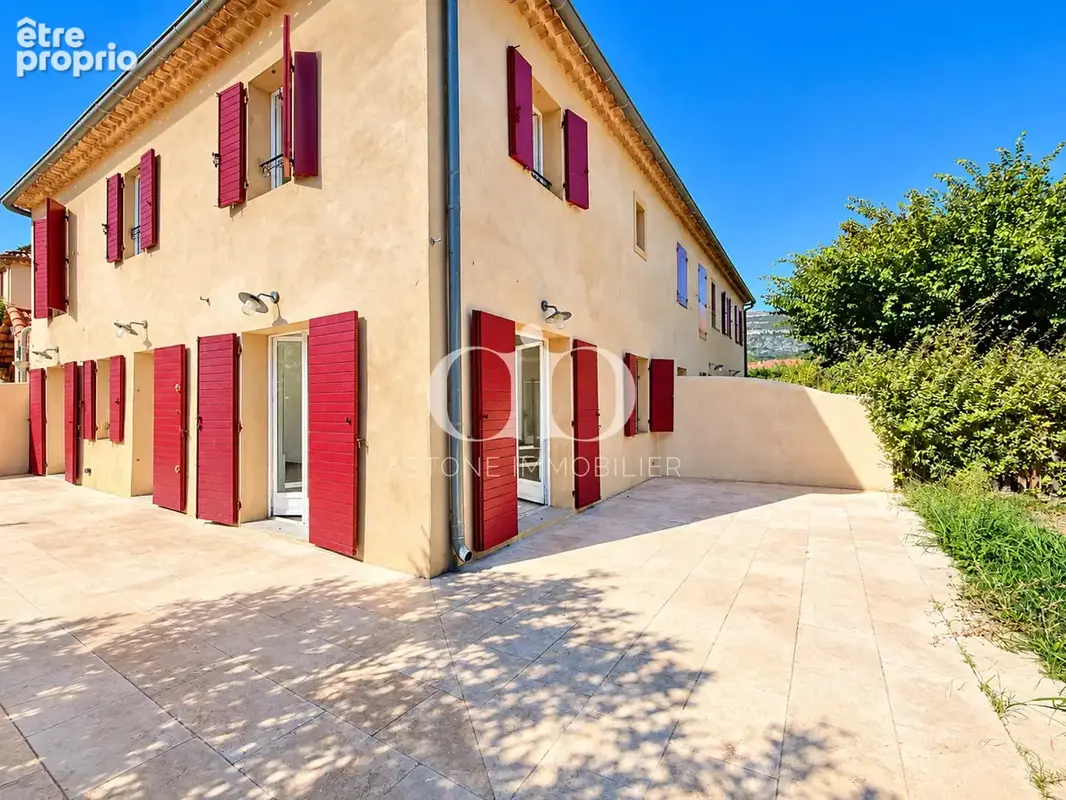 Roquevaire   le charme d’une bâtisse ancienne, l’esprit d’une maison et 300 m2 de jardin privatif - photo 3