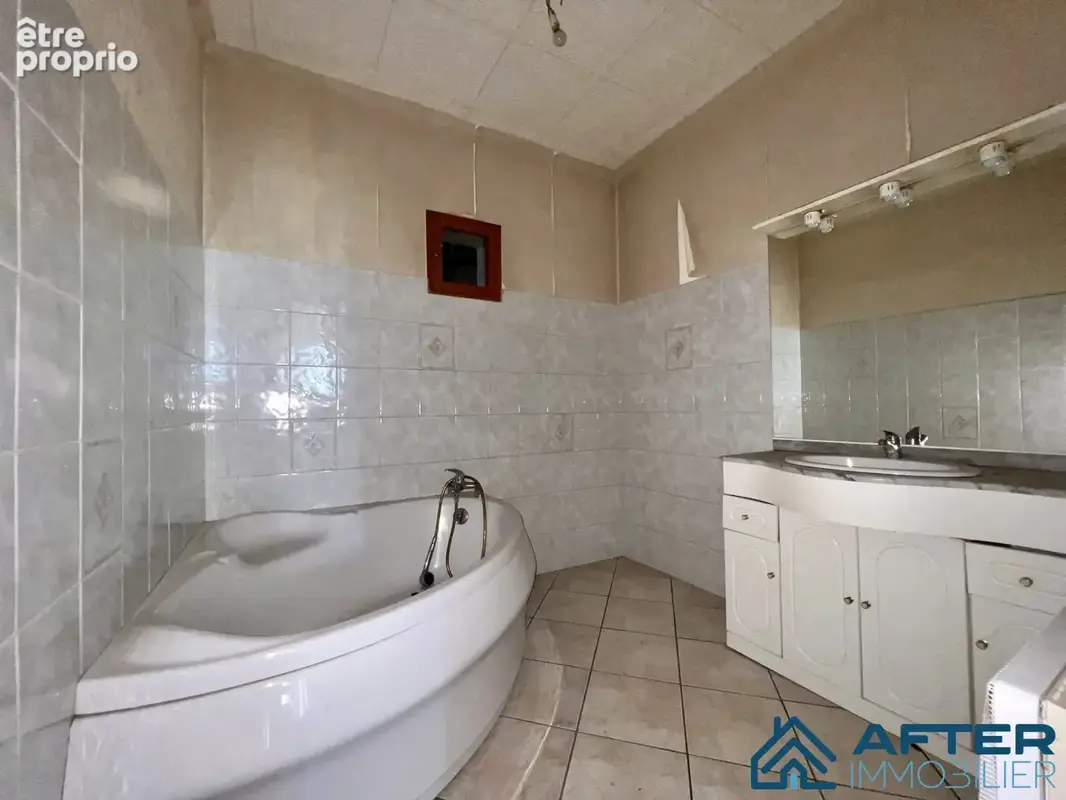 Maison 140 m² à Parux  - photo 9