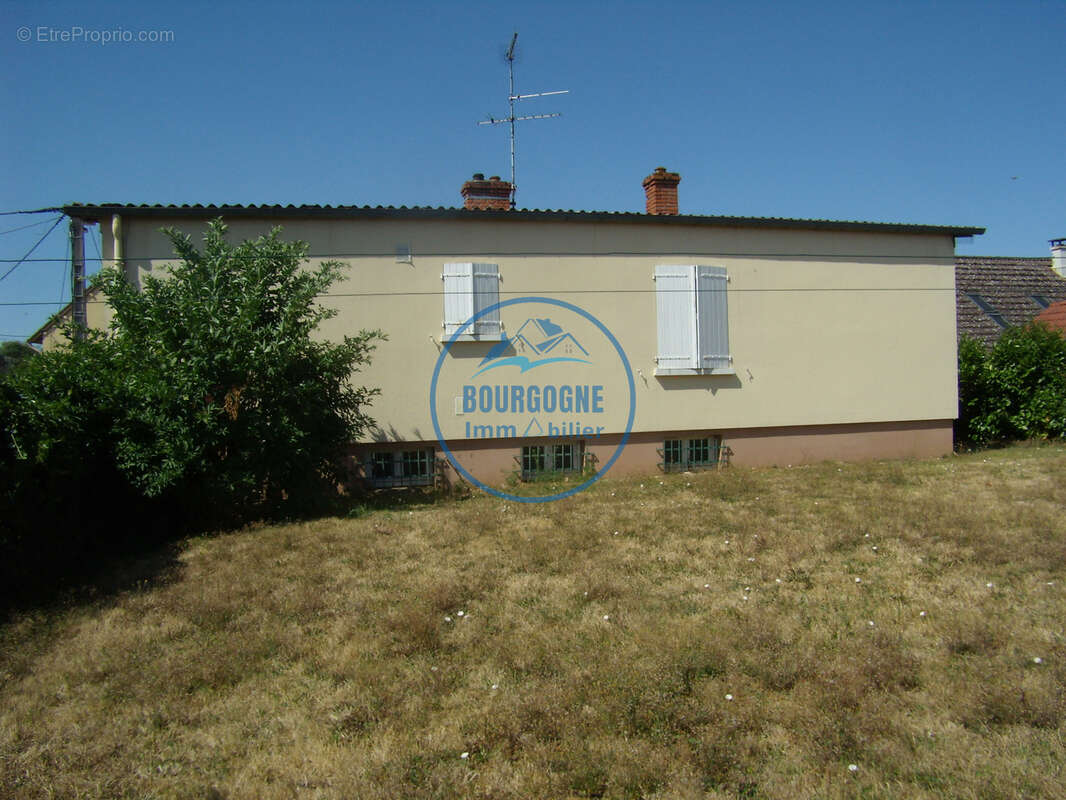 Varennes le Grand - photo 4