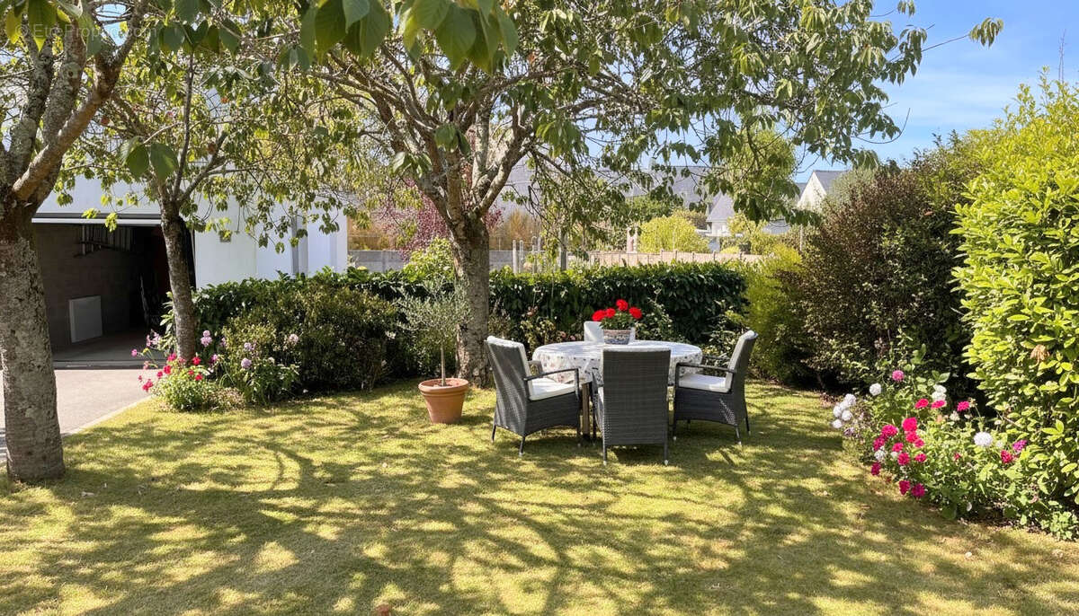 En exclusivité - guérande centre à pied - maison familiale avec jardin et garage - photo 12