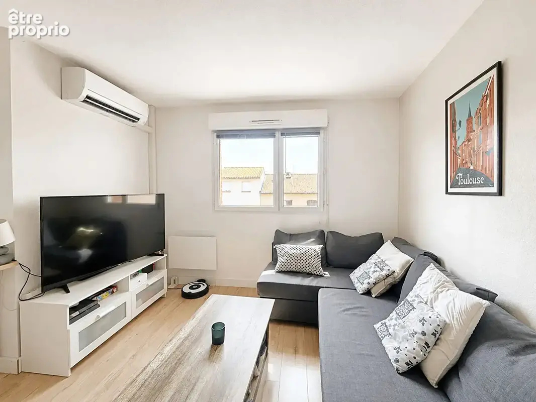 Fonsorbes - Centre-ville - Appartement T2 de 48,15m2 rénové et climatisé en dernier étage - photo 2
