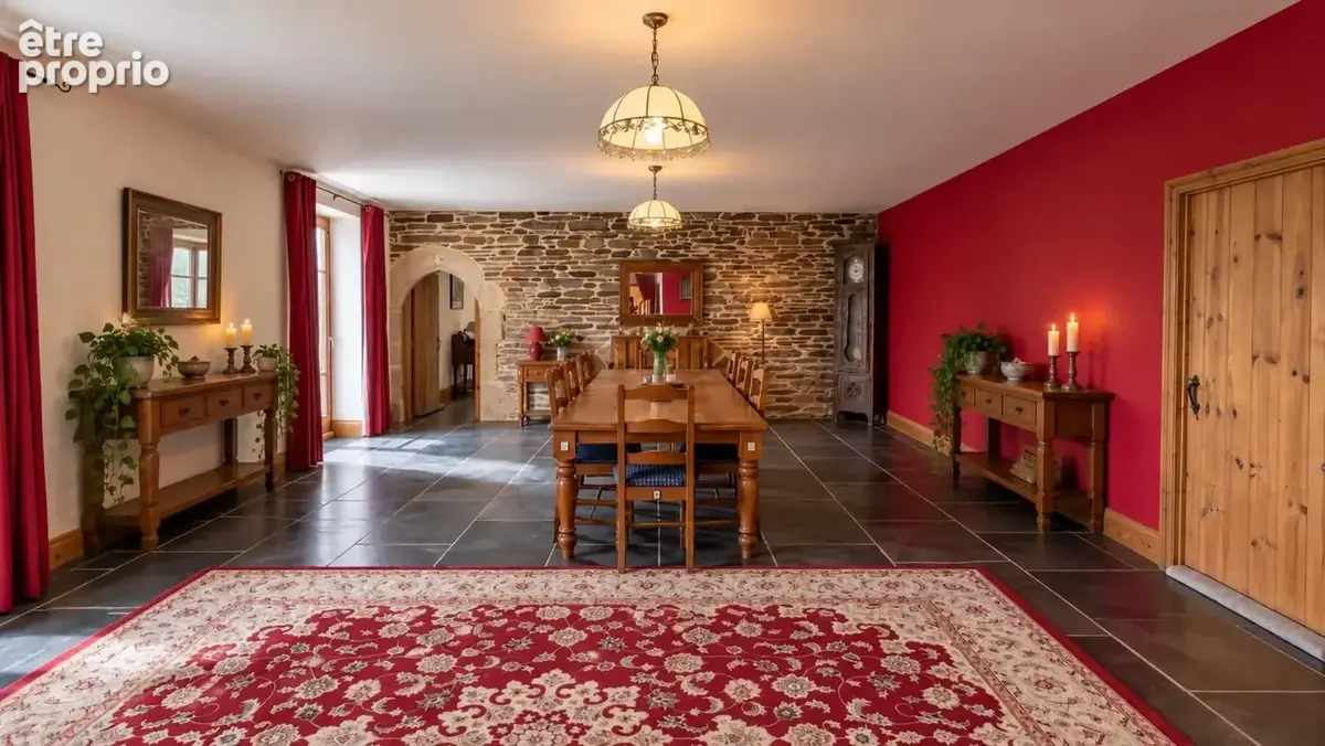 Manoir historique du xivᵉ siècle – 543 m² – 9 chambres – 5,5 hectares - photo 12