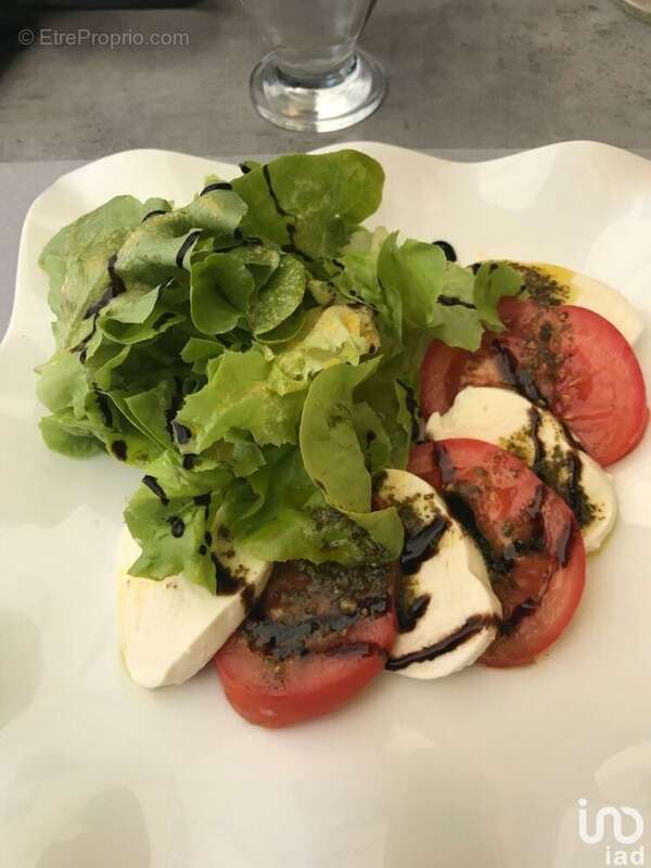 Photo 3 - Commerce à SEYNE