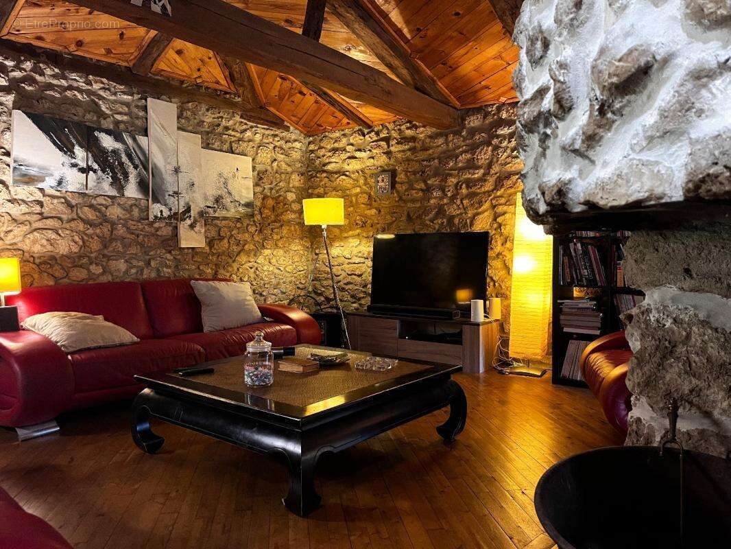 Maison à BOURG-DE-VISA