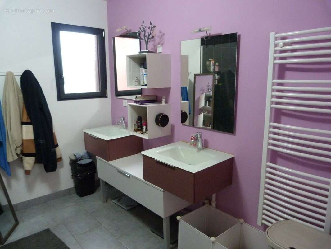 Maison à SAINT-GEORGES-SUR-LA-PREE