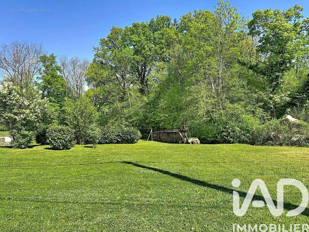 Photo 2 - Terrain à PERS-JUSSY