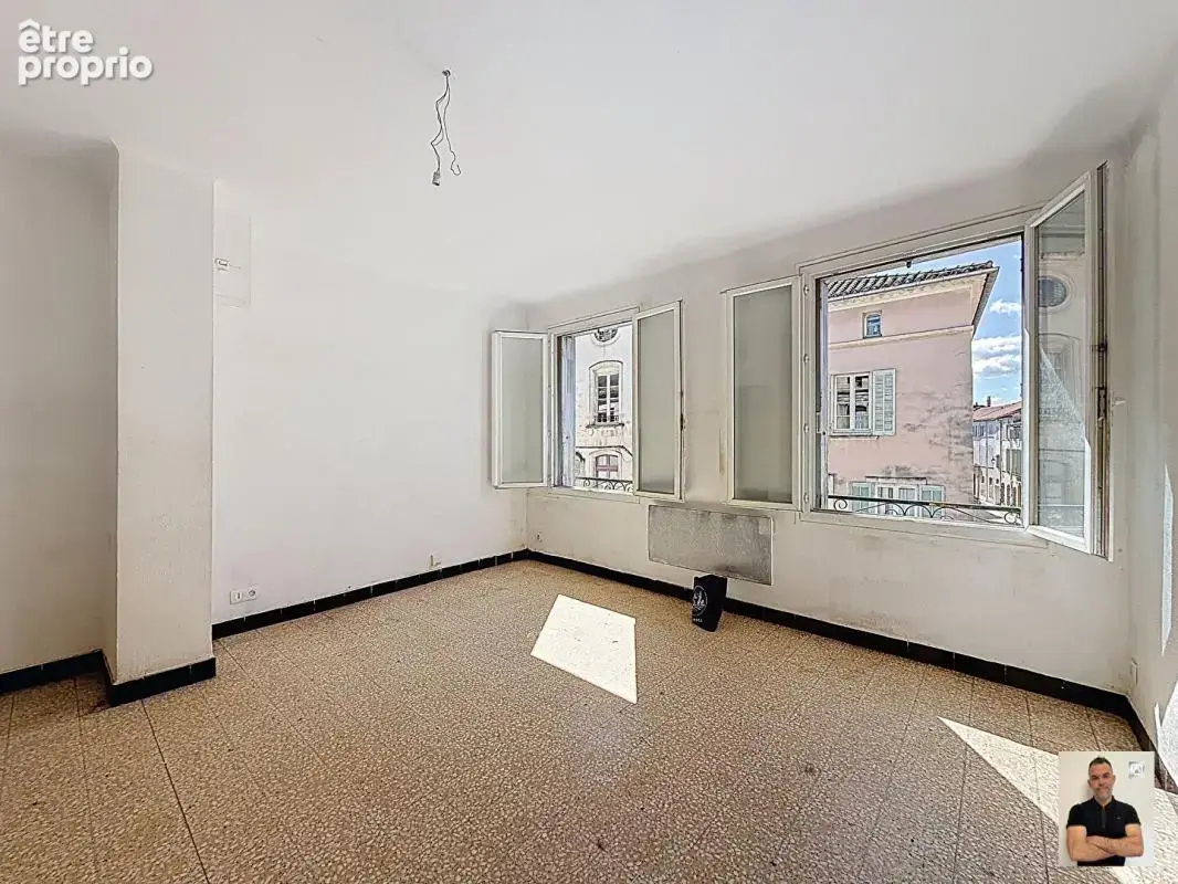 Appartement 304 m² à Tarascon  - photo 4