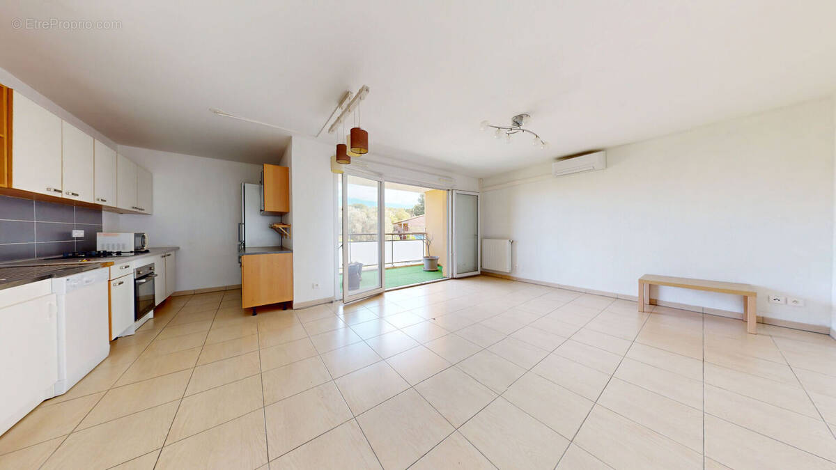 Appartement à SAINT-RAPHAEL