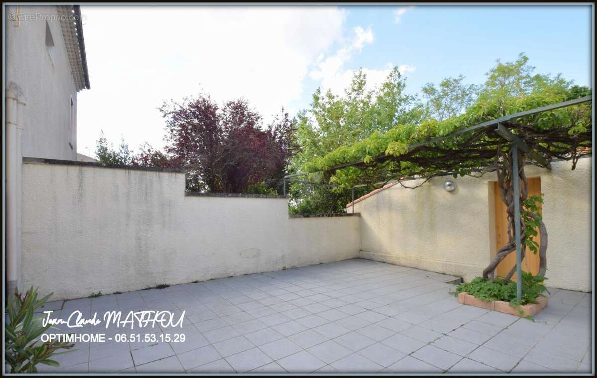 Maison de village T7 de 156 m² – 4 chambres, terrasse de 50 m² et garage - photo 7