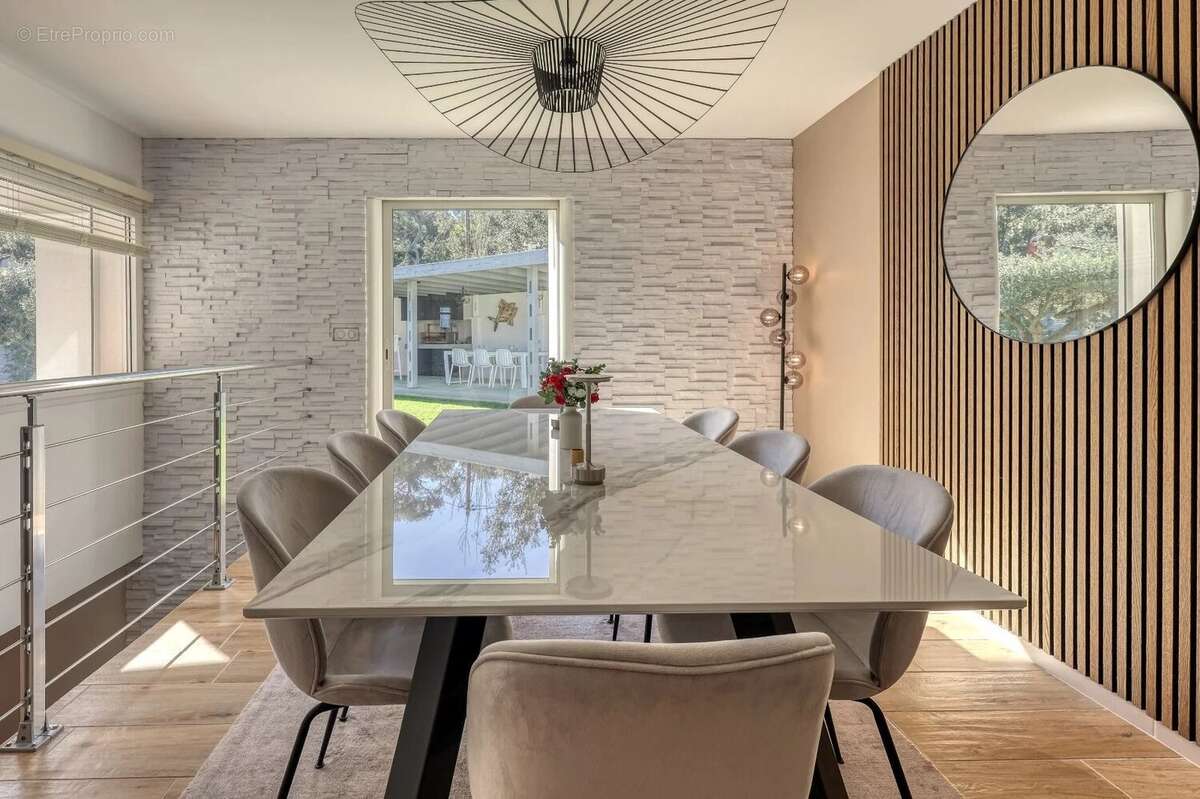 Villa contemporaine rénovée/imaginée par architecte d’intérieur – volumes exceptionnels – Janas - photo 19