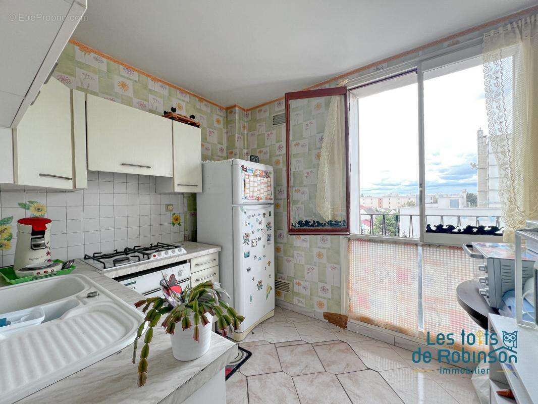 Appartement à FRESNES