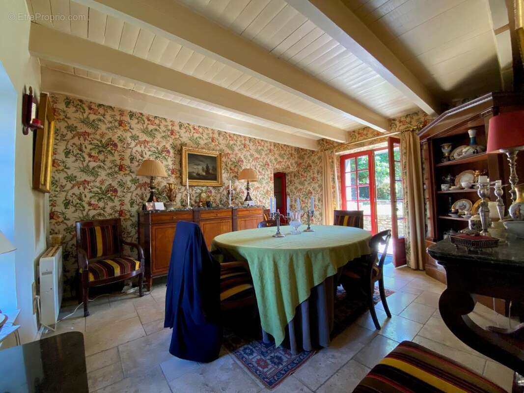 Maison 192 m² à Saint-Crespin-Sur-Moine  - photo 5