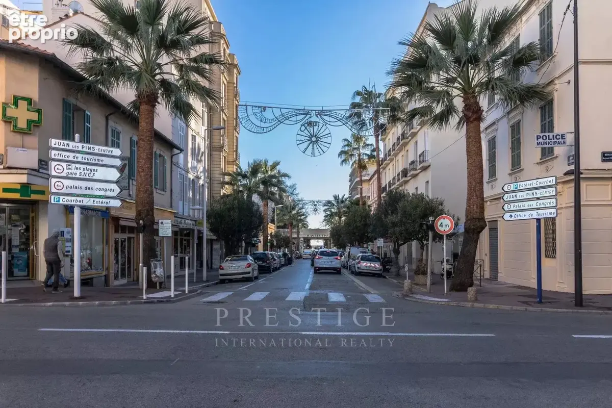 Juan les pins  murs 82m² d'un local commercial  avec appartement 2 pièces - photo 6