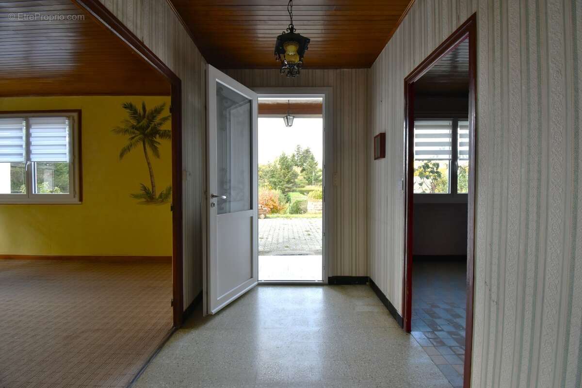 Maison à vendre 7 pièces SAINT AGREVE (07) - photo 7