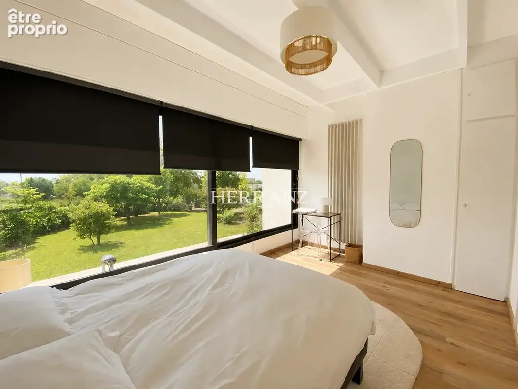 Maison familiale avec 4 suites parentales, piscine et environnement calme. - photo 8