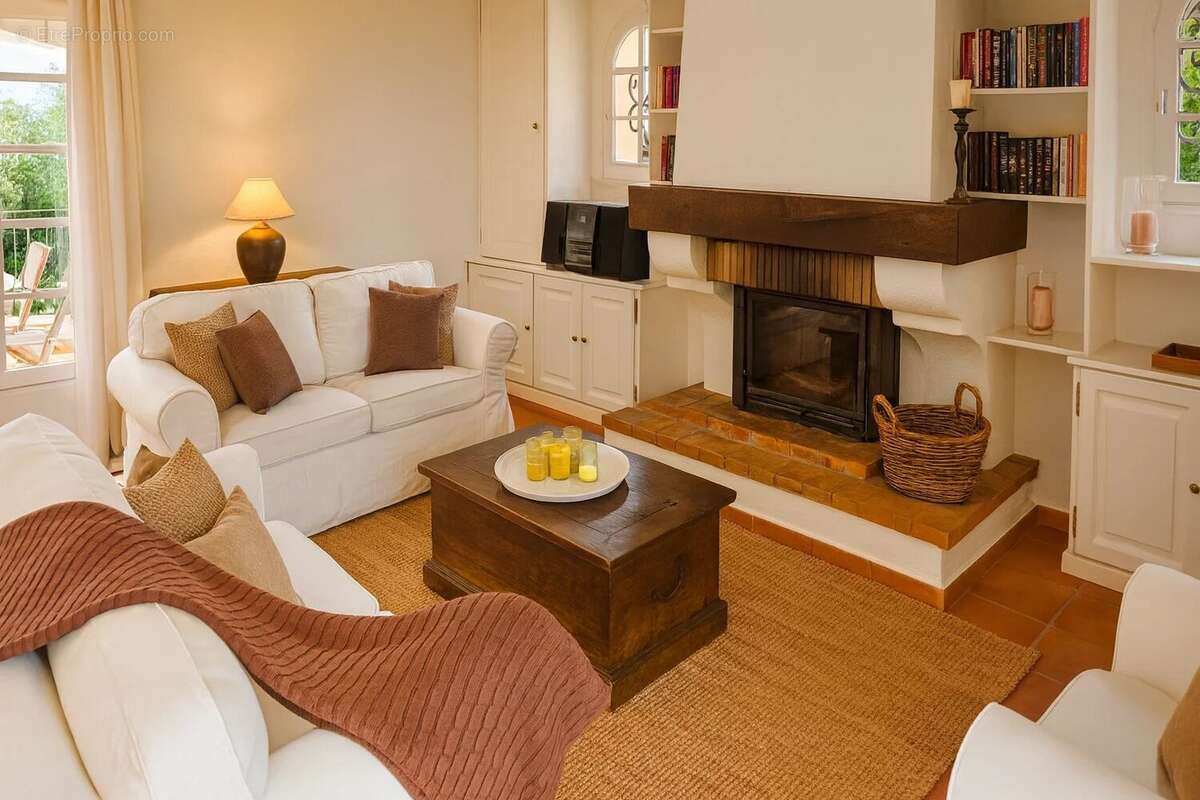 Maison à MANDELIEU-LA-NAPOULE