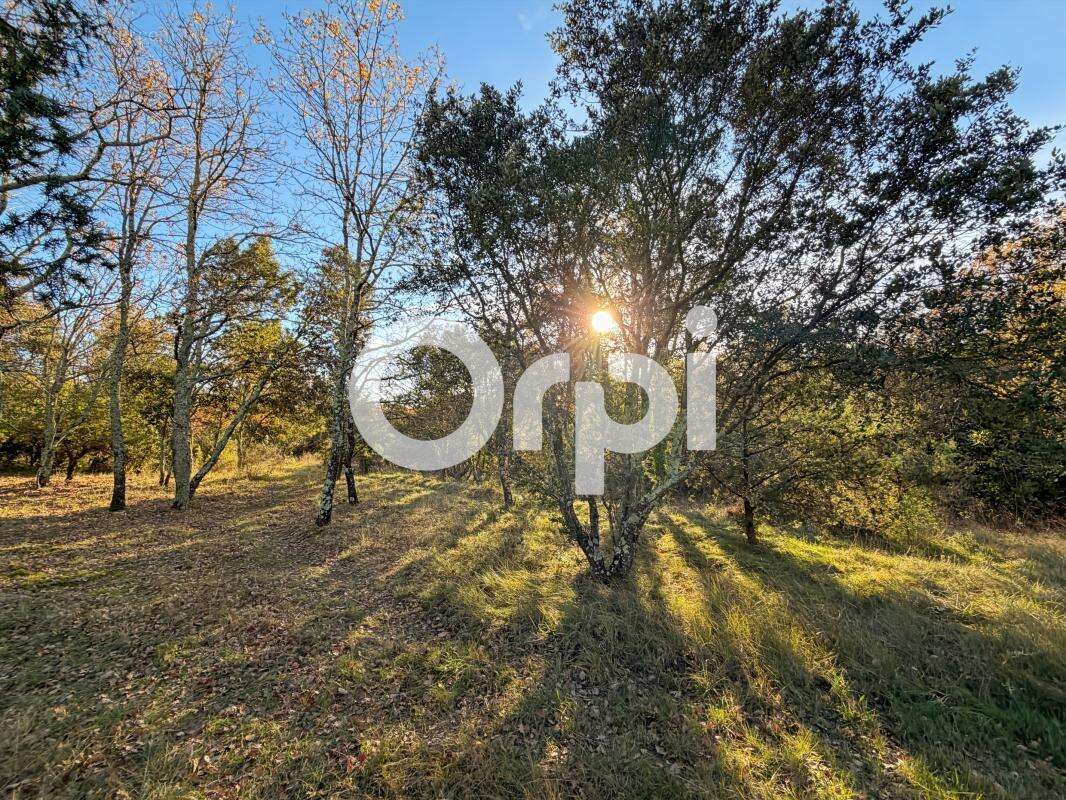 Terrain à VALLON-PONT-D'ARC