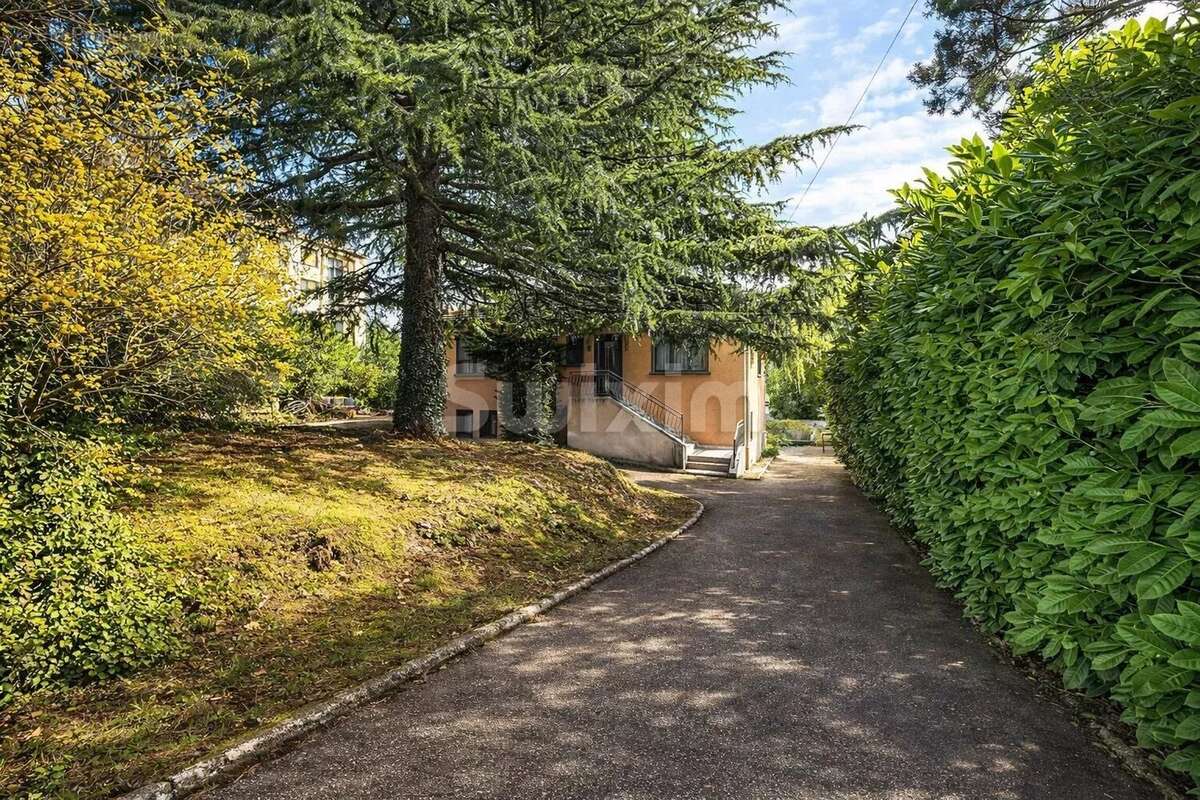 Maison à SAINTE-FOY-LES-LYON