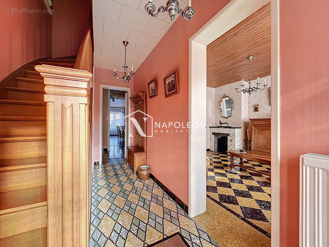 Maison à FAMARS