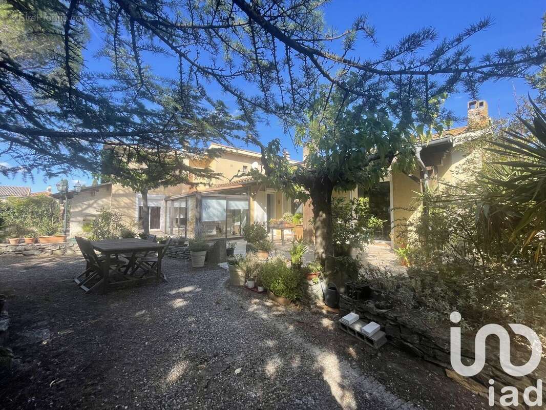 Photo 2 - Maison à VILLENEUVE-MINERVOIS