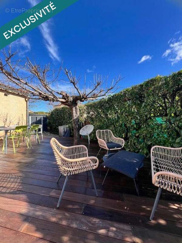 Photo 2 - Maison à LE PUY-SAINTE-REPARADE