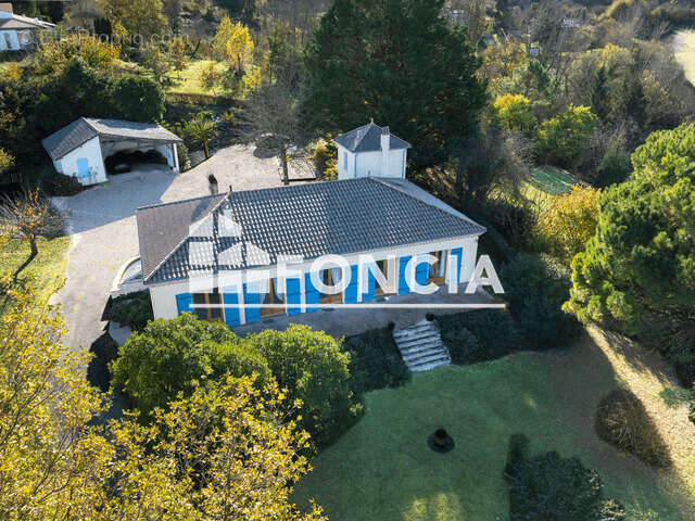 Maison à SAINTE-LIVRADE-SUR-LOT