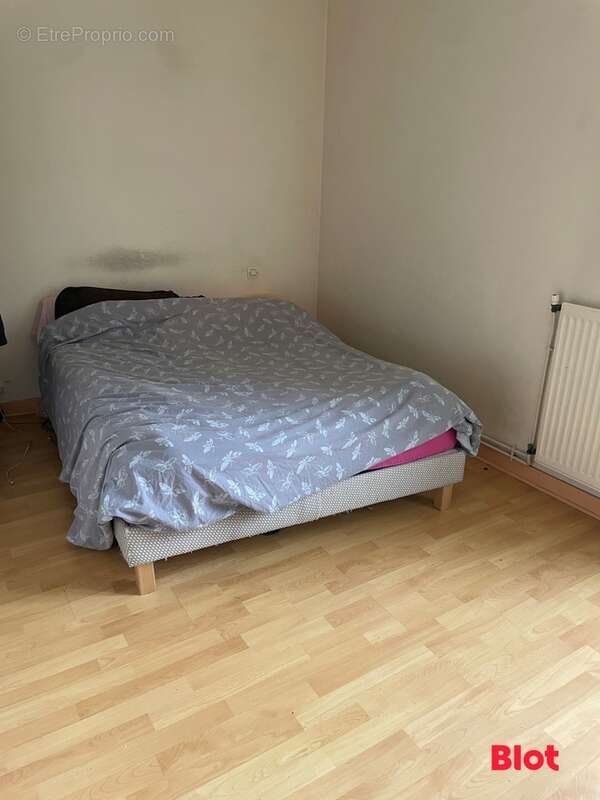 Appartement à FOUGERES