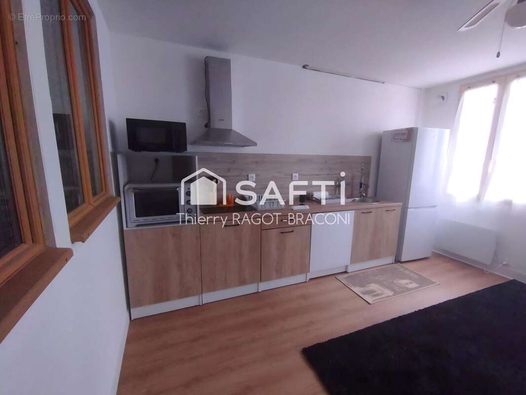 Photo 2 - Appartement à FONTENAY-SAINT-PERE