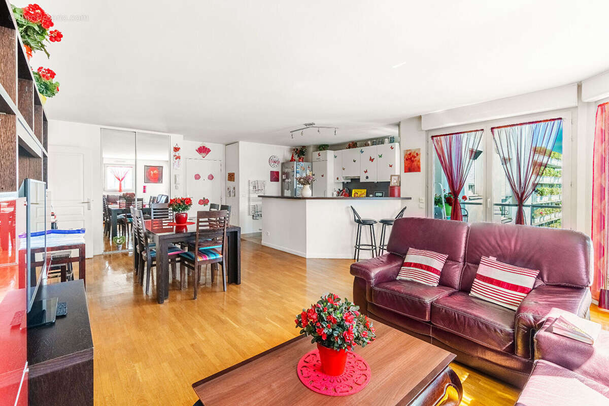 Appartement à PARIS-17E