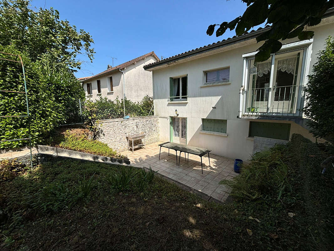 Maison 155m² à civray - photo 9