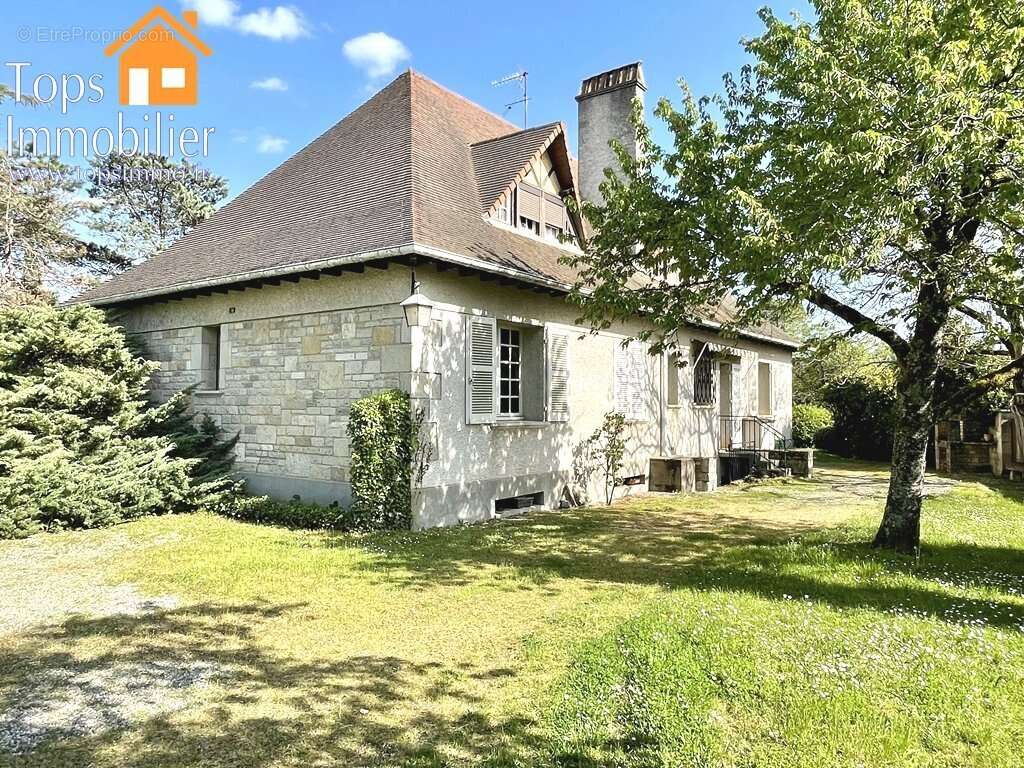 Maison à VILLEFRANCHE-DE-ROUERGUE