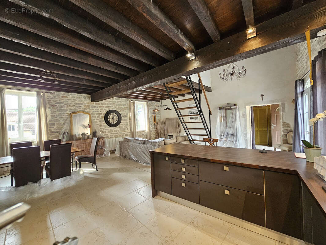 Maison à BEAUNE