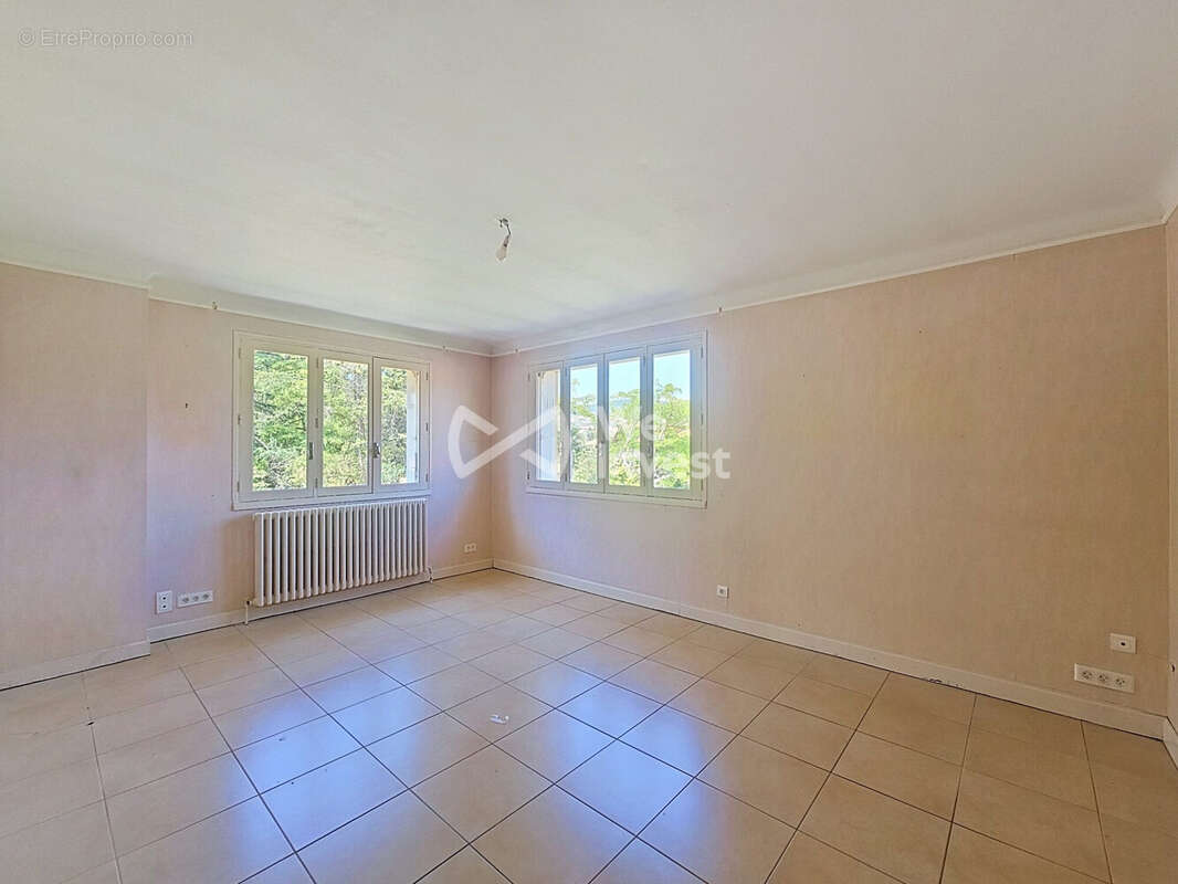 Maison 146 m² à Millau  - photo 2