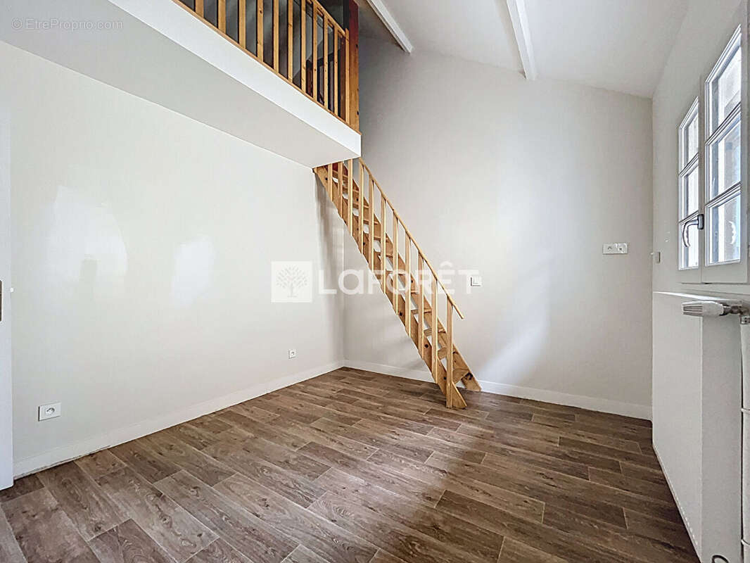 Appartement à FOSSES