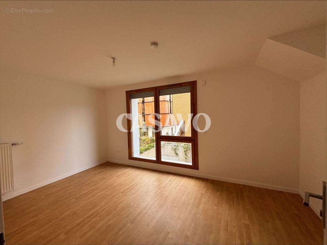 Appartement à L&#039;ILE-SAINT-DENIS