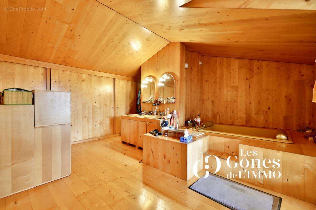 Maison à POLLIONNAY