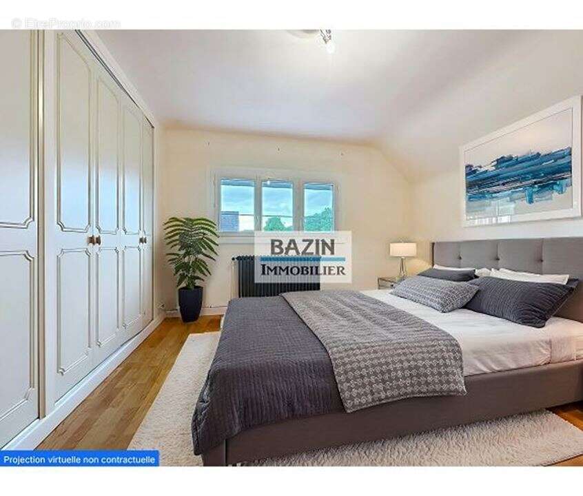 Maison à SAINTE-GENEVIEVE-DES-BOIS